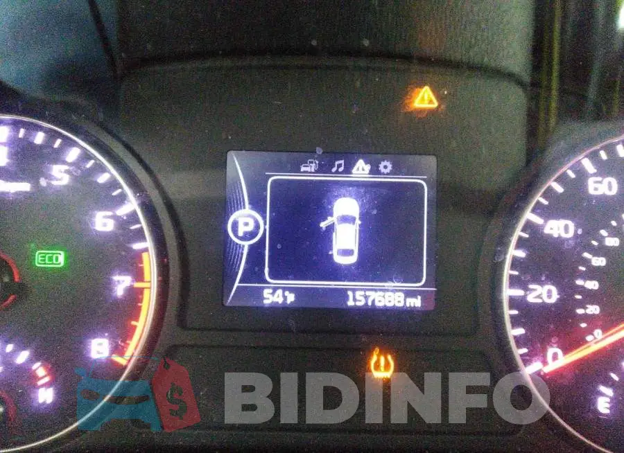 5XXGU4L37HG164582 Photo# 7