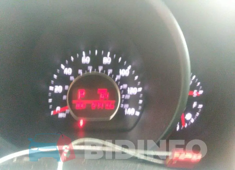KNDJN2A26K7917021 Photo# 7