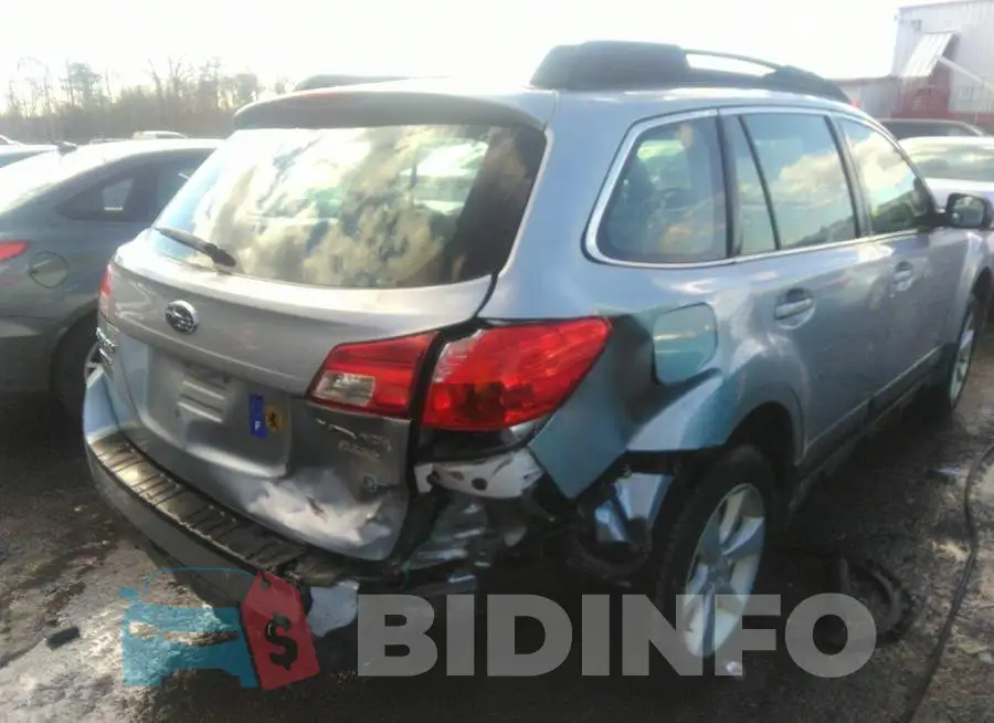 4S4BRBAC3E3204795 Photo# 6