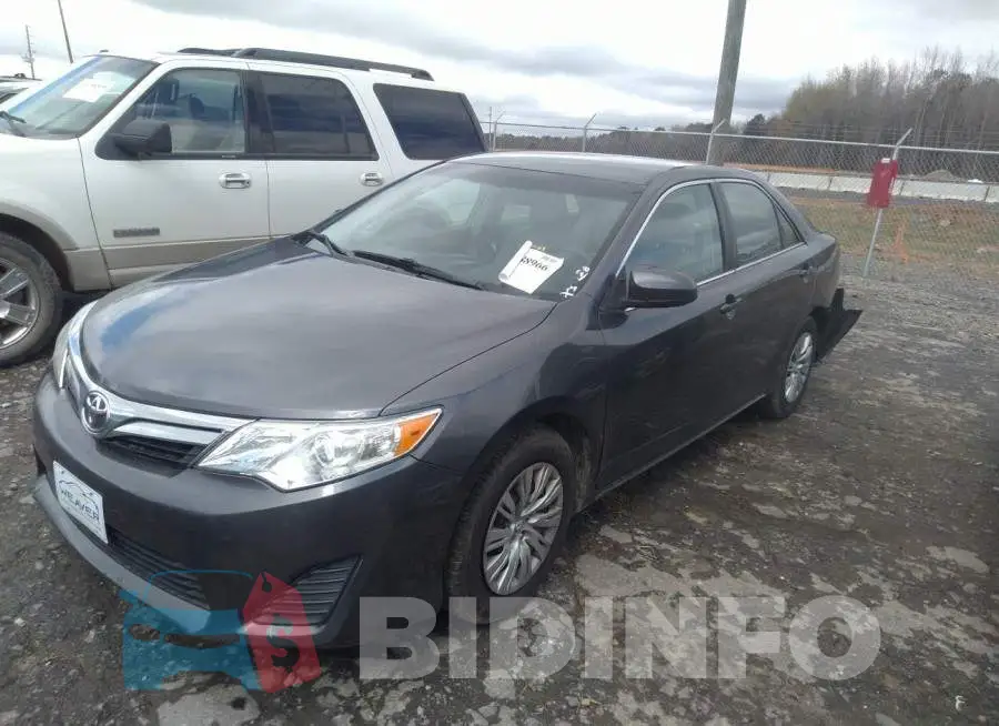 4T4BF1FK2DR293776 Photo# 2