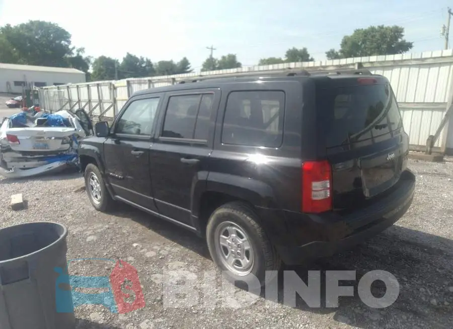 1C4NJPBB7GD656192 Photo# 3