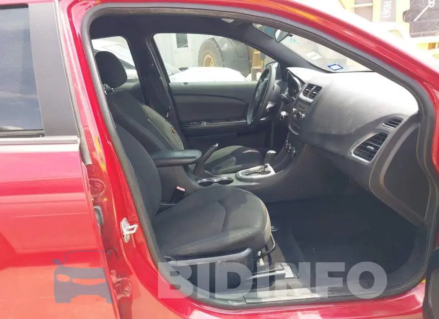 1C3CDZAB7DN580916 Photo# 5