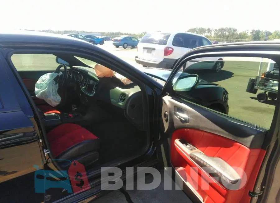2C3CDXGJXJH230431 Photo# 5