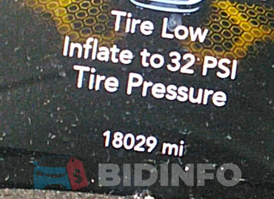 2C3CDXHG9NH114744 Photo# 7