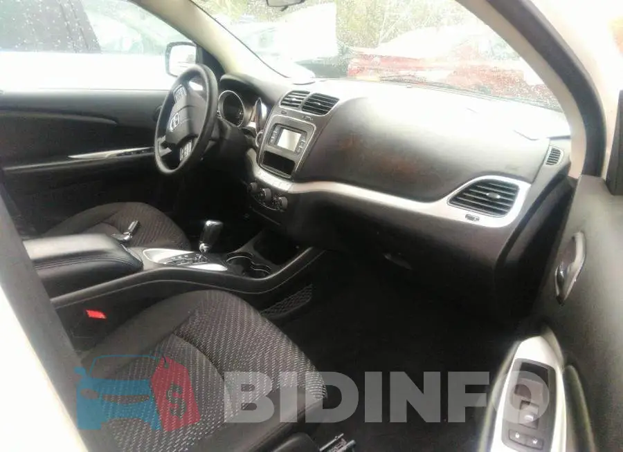 3C4PDCBG6HT588922 Photo# 5