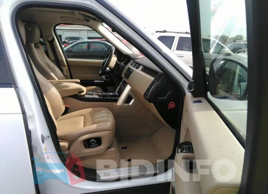 SALGS2PF4GA302791 Photo# 5