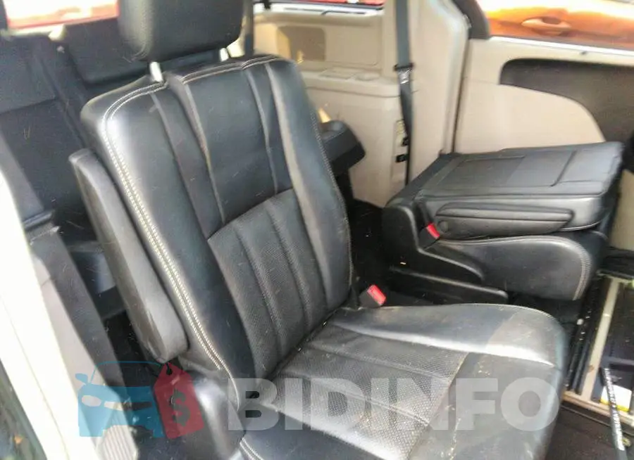 2C4RC1CG7DR596734 Photo# 8
