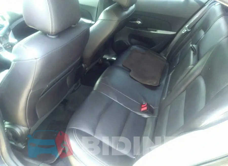 1G1PF5SB4G7227842 Photo# 8