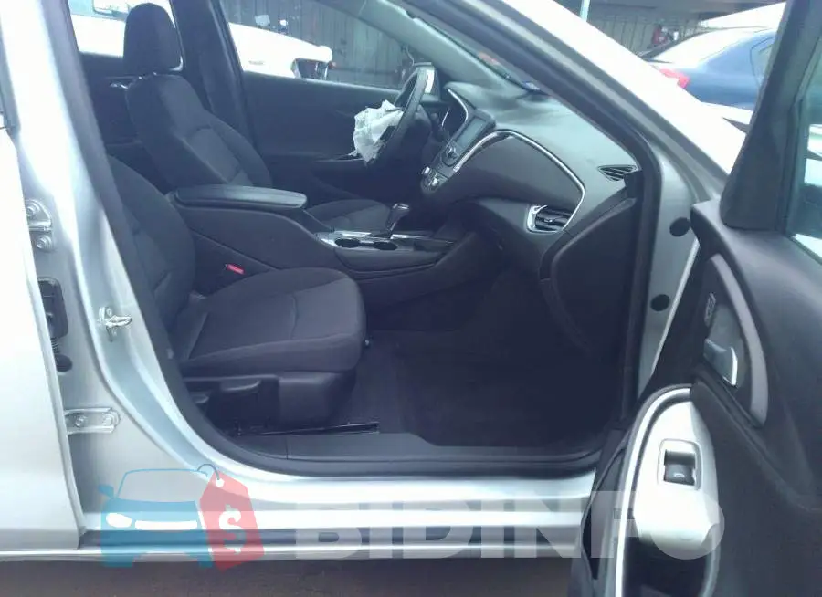 1G1ZD5ST2JF140736 Photo# 5