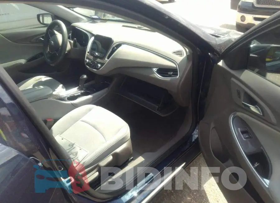 1G1ZE5ST2GF195015 Photo# 5