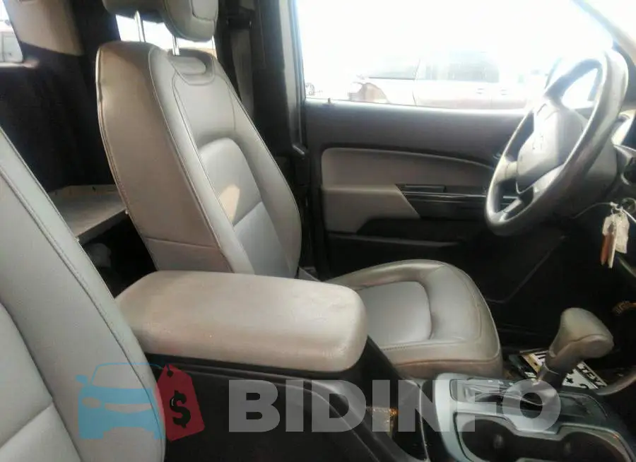 1GCHSBEA6J1192871 Photo# 5