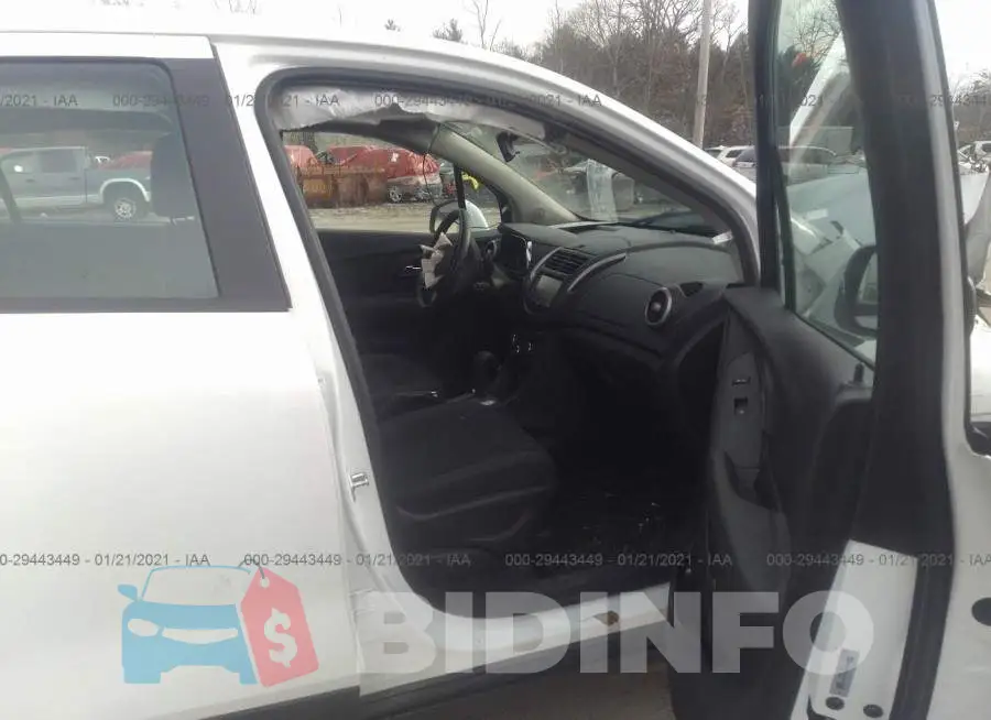 3GNCJNSB7GL243878 Photo# 5