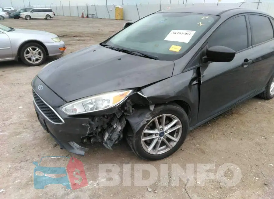 1FADP3E27GL229895 Photo# 6