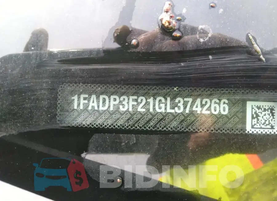 1FADP3F21GL374266 Photo# 9