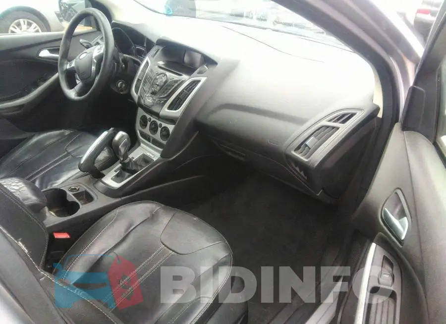 1FADP3F25DL152793 Photo# 5