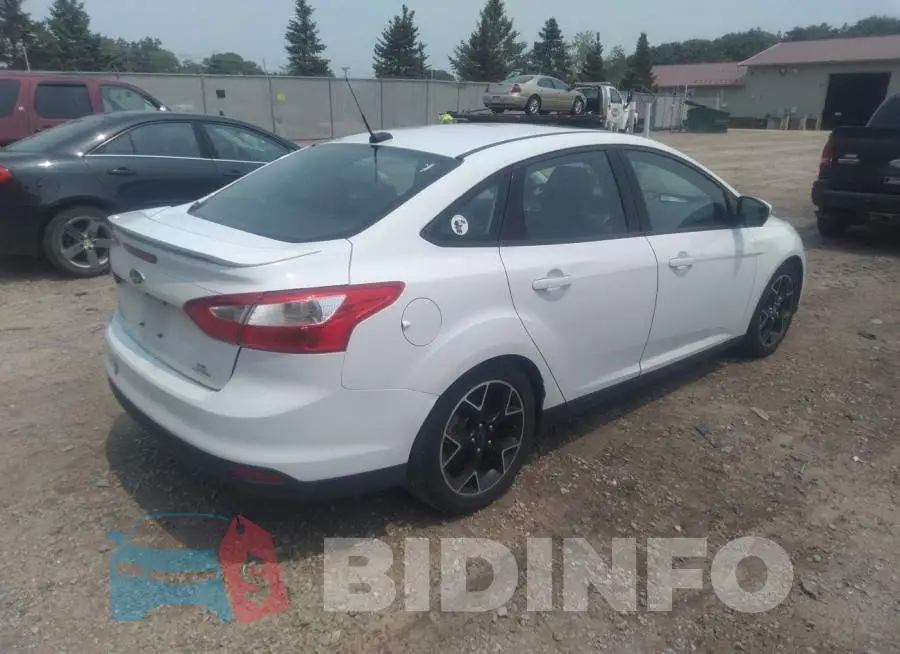 1FADP3F28EL142504 Photo# 4