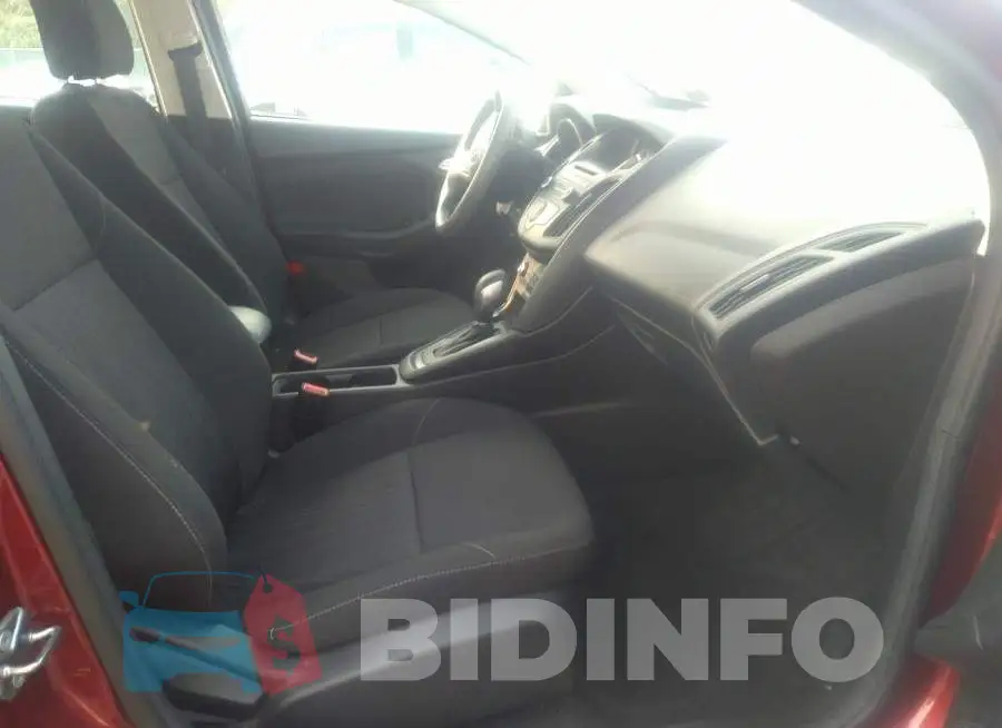 1FADP3F2XHL323723 Photo# 5