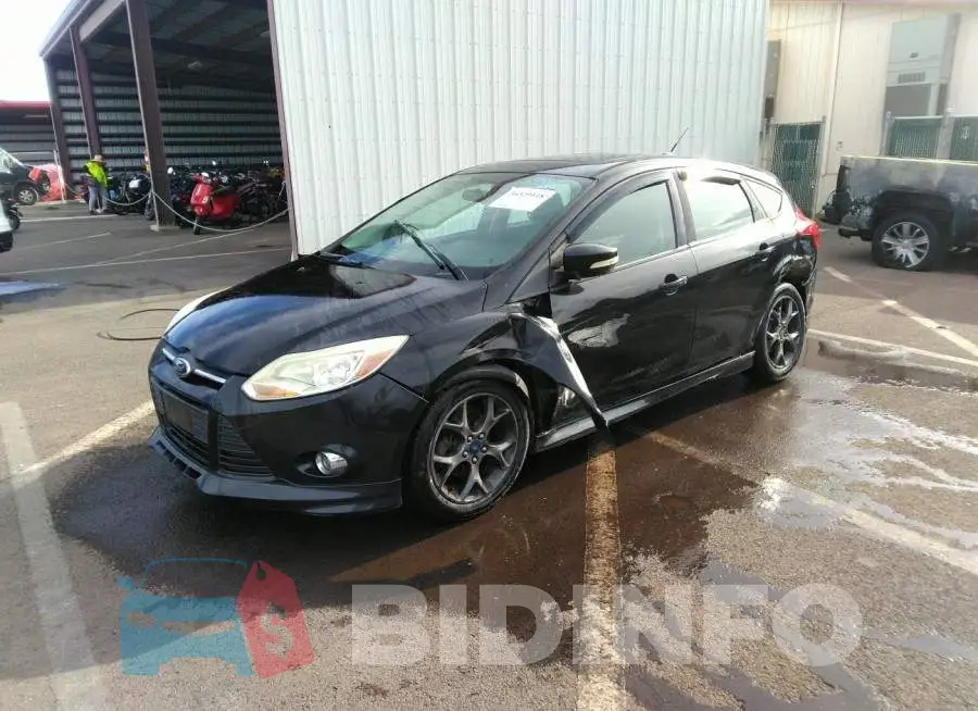 1FADP3K21EL185975 Photo# 2