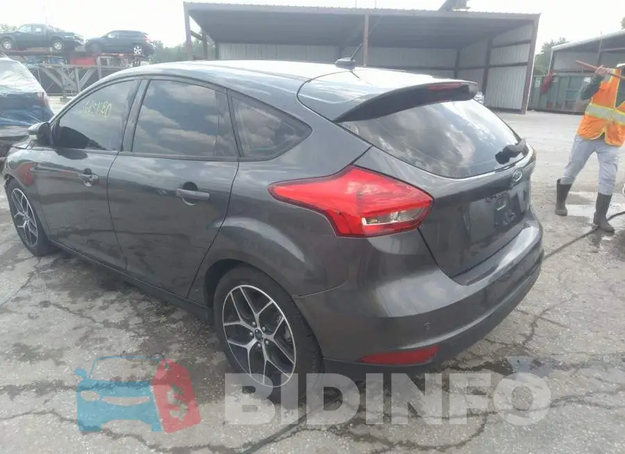 1FADP3M24HL308086 Photo# 3