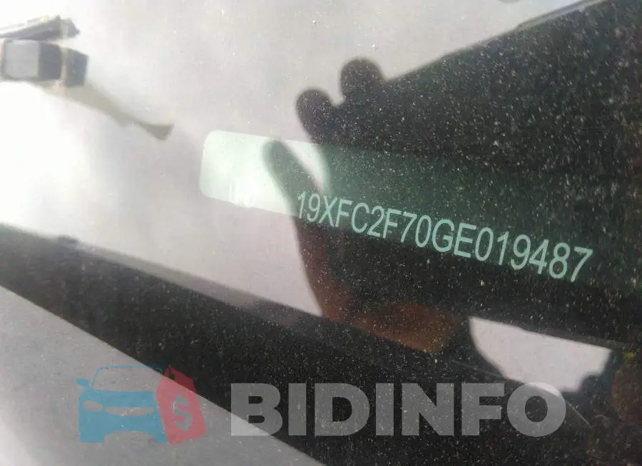 19XFC2F70GE019487 Photo# 9