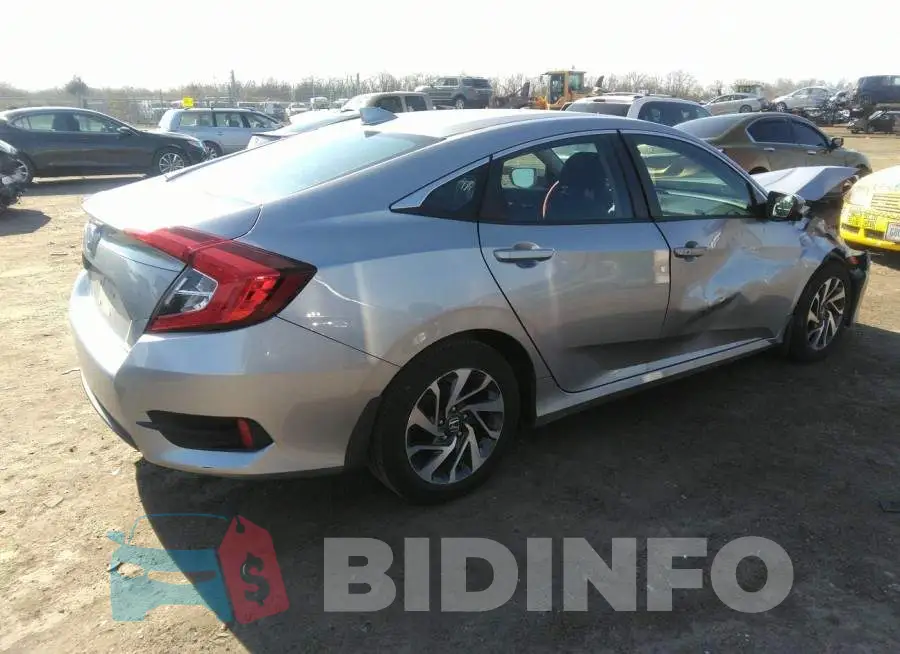 19XFC2F70HE006207 Photo# 4