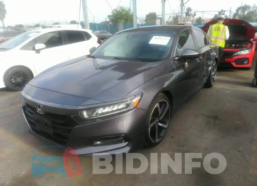 1HGCV2F35KA007357 Photo# 2