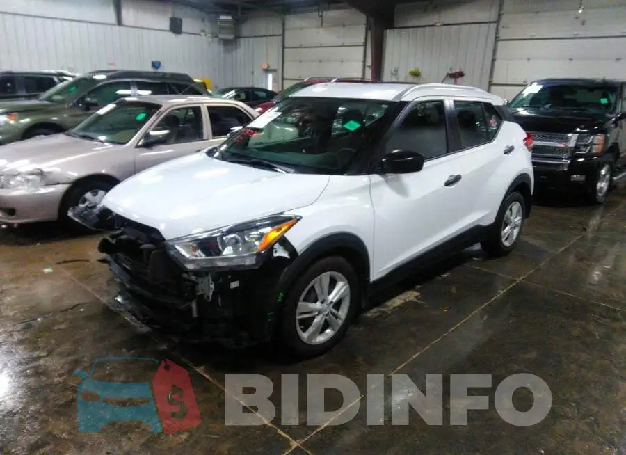3N1CP5CU3KL528564 Photo# 2