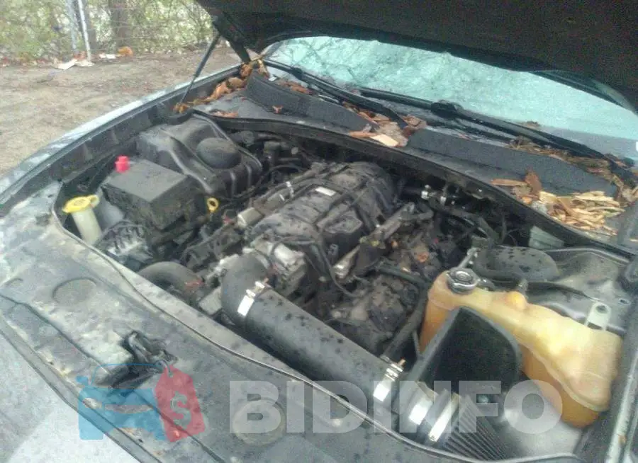 2C3CDXCT2DH652530 Photo# 10