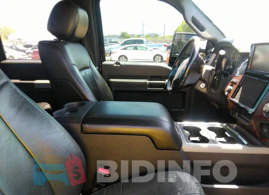 1FT7W2BTXEEA41486 Photo# 5