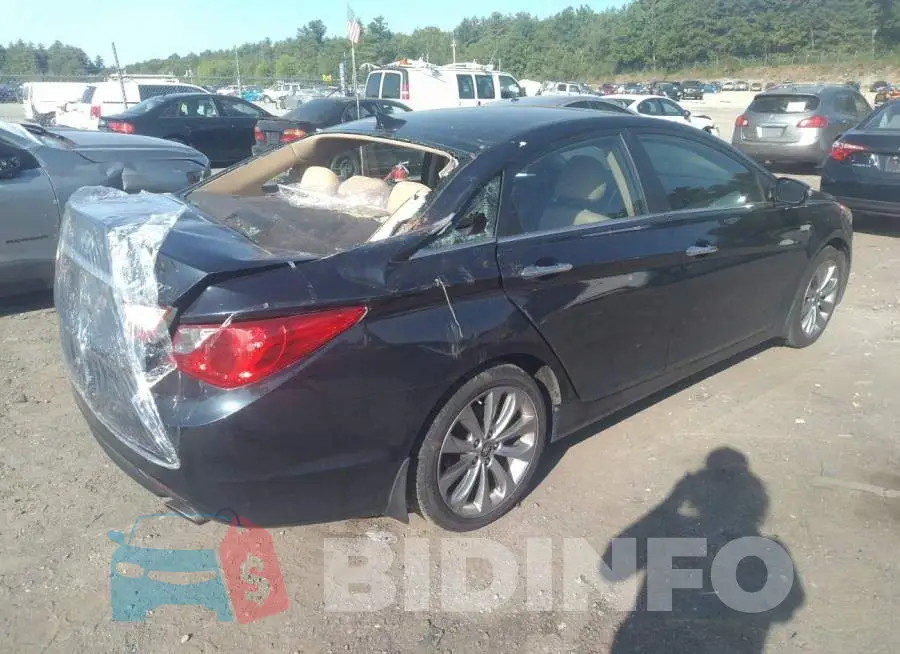 5NPEC4AB6BH255083 Photo# 4