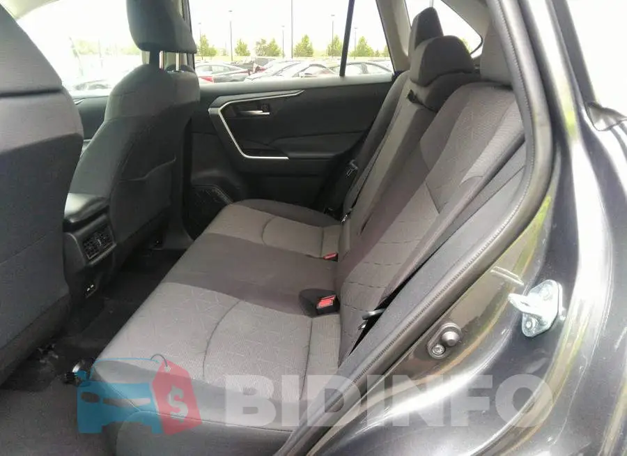 2T3W1RFV8MC105659 Photo# 8