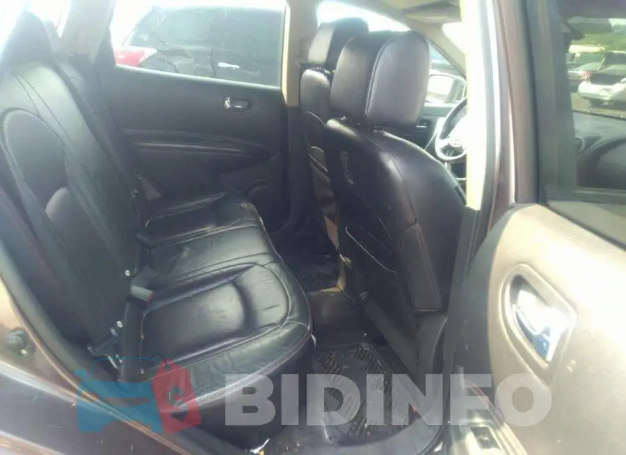 JN8AS5MT8AW502323 Photo# 8