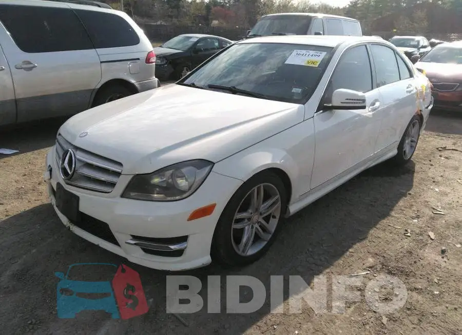 WDDGF8BB4CF893677 Photo# 2