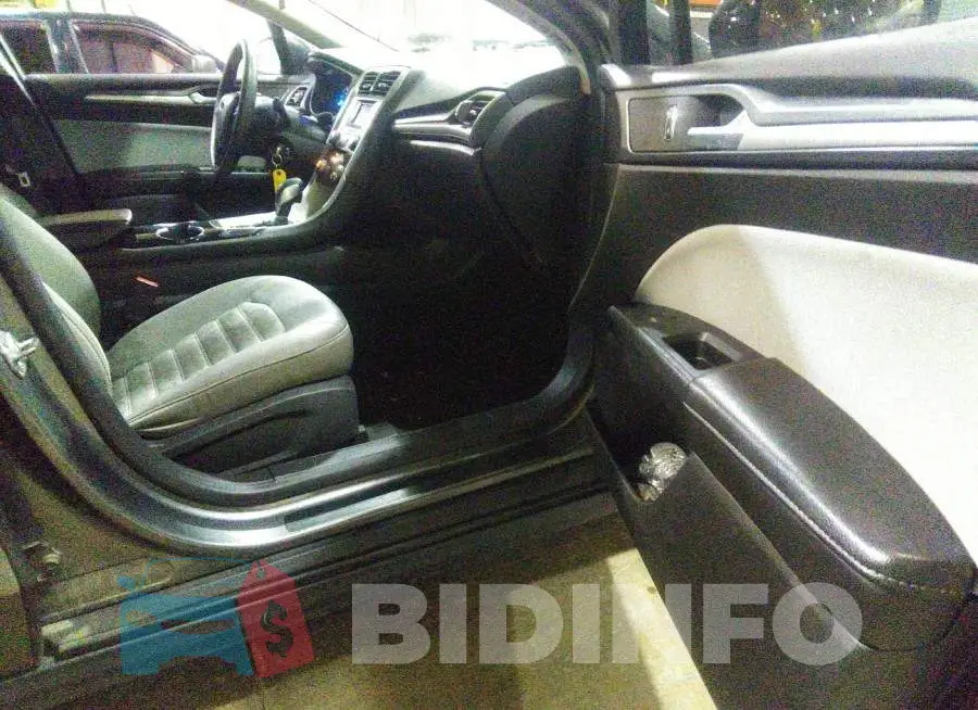 3FA6P0G71ER381153 Photo# 5