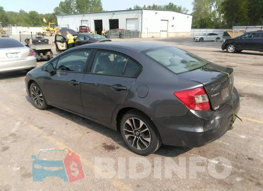 19XFB2F57CE012788 Photo# 3