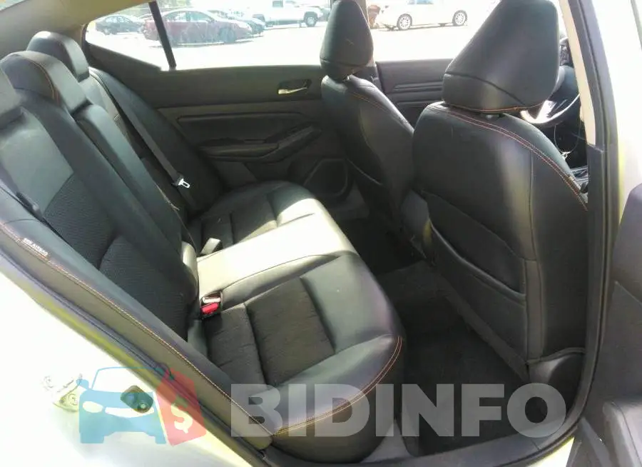 1N4BL4CV2KC137494 Photo# 8