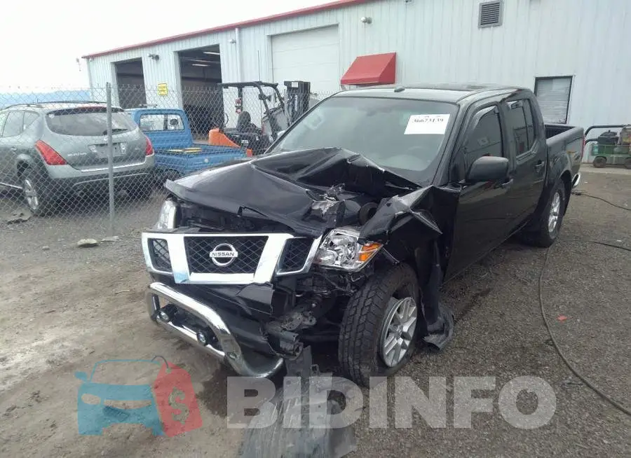 1N6AD0EV2JN739143 Photo# 2