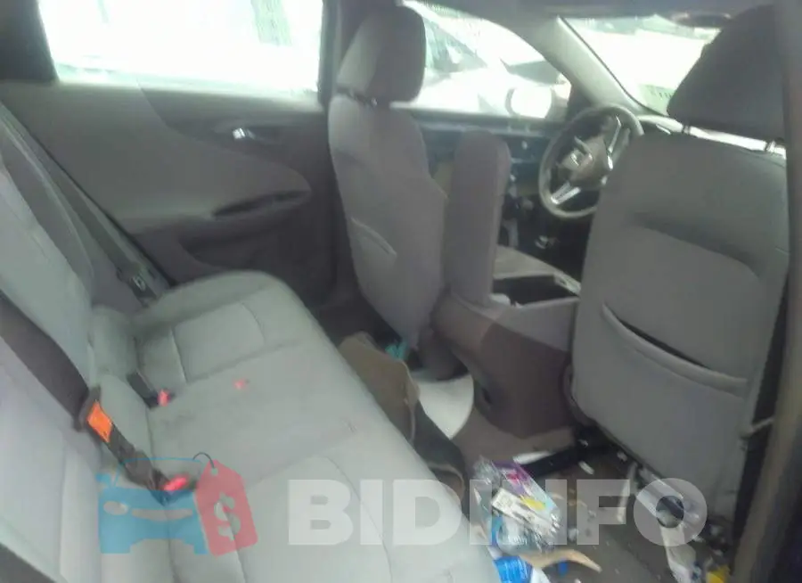 1G1ZB5ST2GF251821 Photo# 8