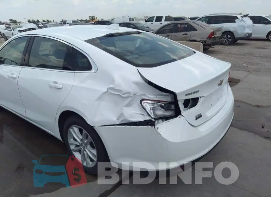 1G1ZD5ST9JF123724 Photo# 6
