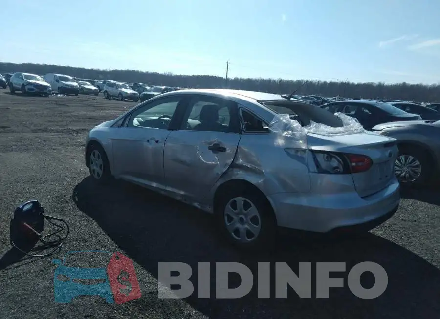 1FADP3E22HL294526 Photo# 3