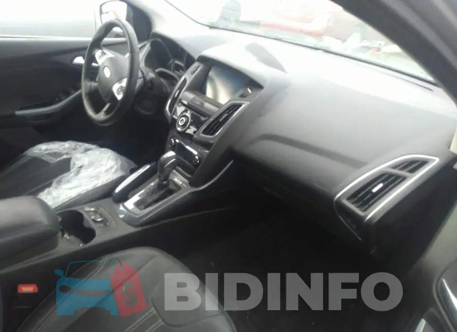 1FADP3N27EL153429 Photo# 5