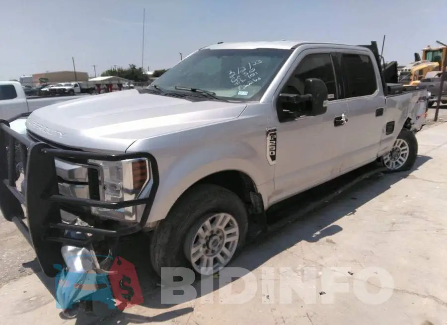 1FT7W2B67KEC86123 Photo# 2