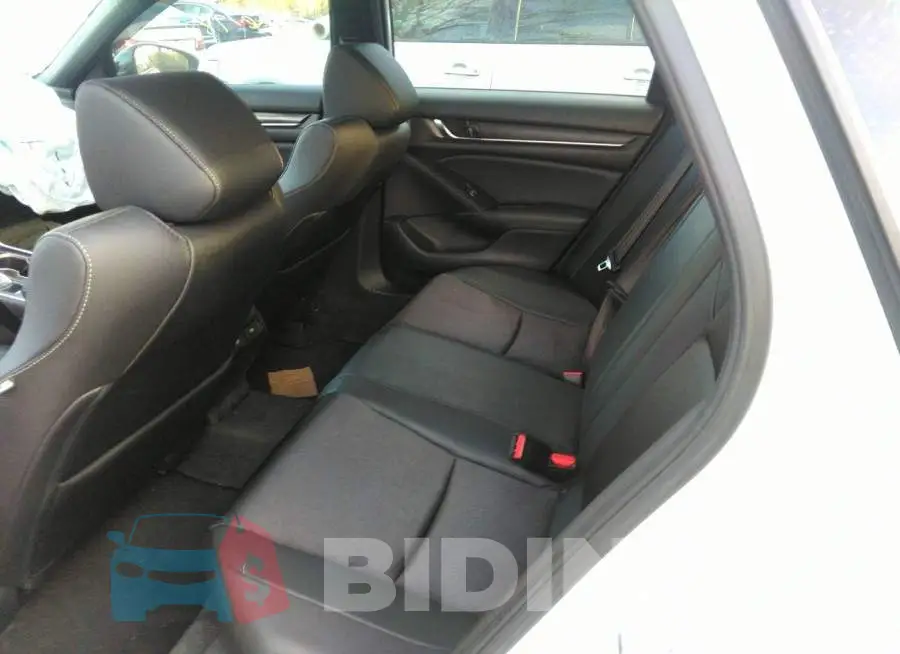 1HGCV2F30MA005034 Photo# 8