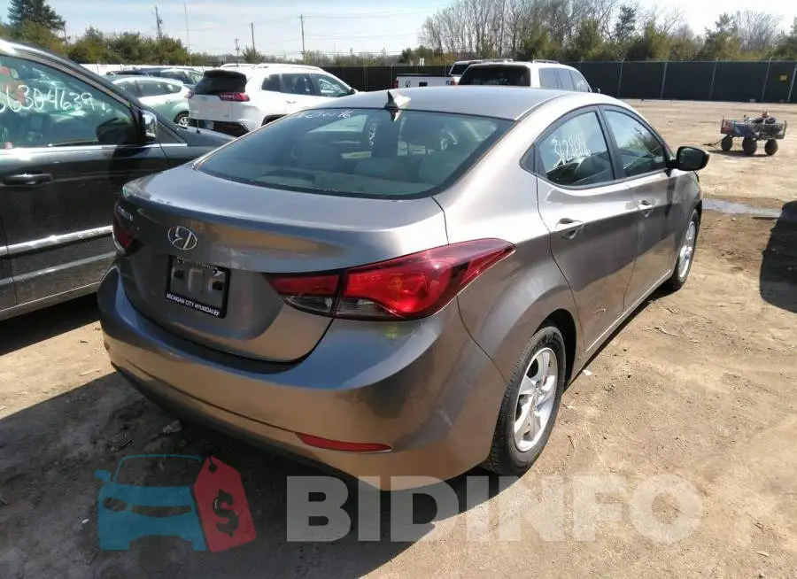 5NPDH4AEXEH543734 Photo# 4
