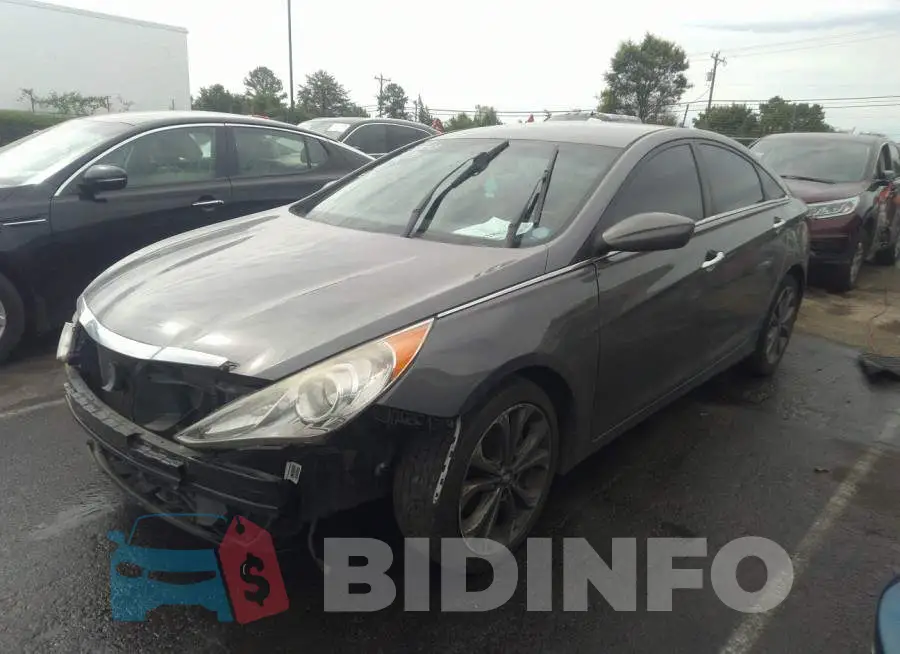5NPEC4AB8DH803121 Photo# 2