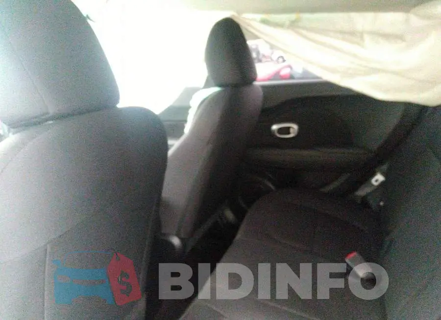 KNDJN2A22F7814264 Photo# 8