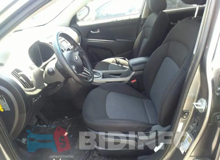 KNDPB3AC3G7829648 Photo# 5