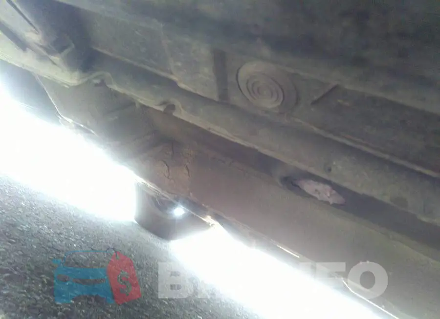 2T1BU4EE2DC975040 Photo# 6