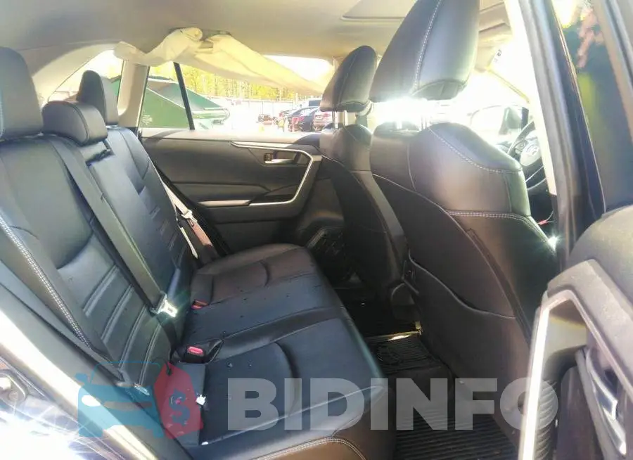JTMA1RFV2LD056883 Photo# 8