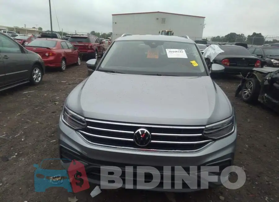 3VV3B7AX4NM071817 Photo# 6